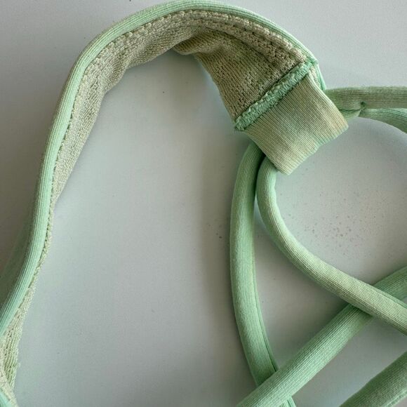 ✨$5/$25 Lululemon Free To Be Bra Wild Size 4 Small - Picture 3 of 7